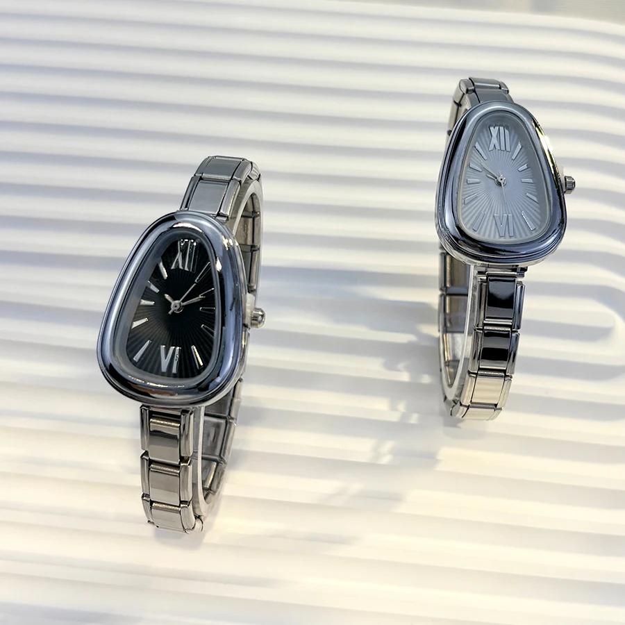 Luxury Watch Makes - Jam Tangan Wanita Model Gelang Ular