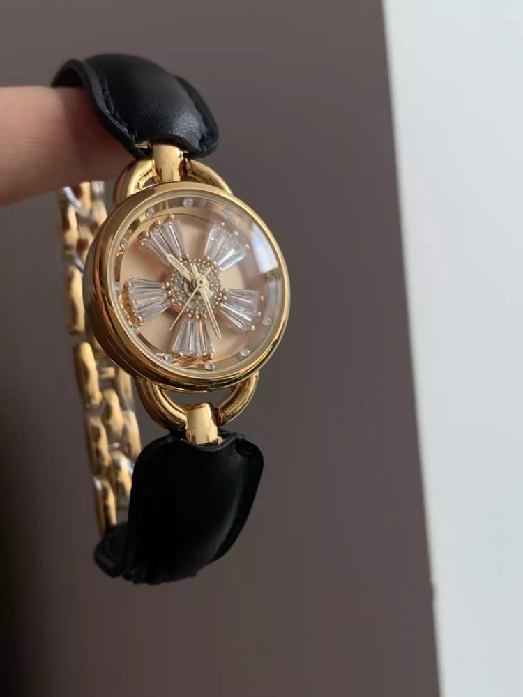 Jam Tangan Wanita Desainer Mew - Luxury Watch House ulasan dan harga