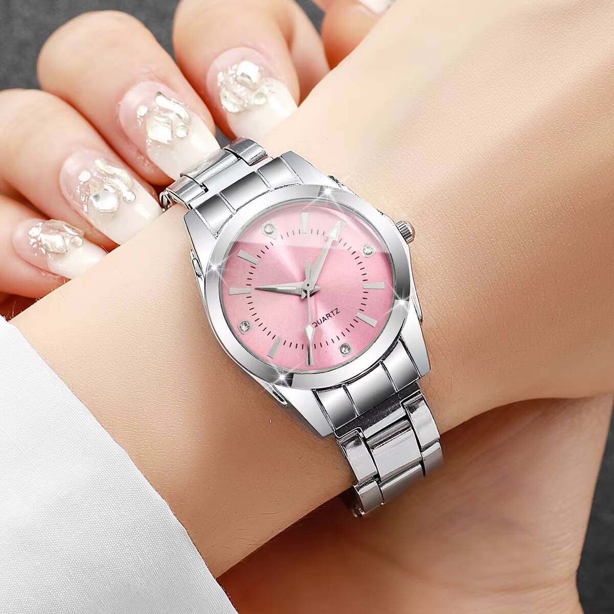 Jam Tangan Wanita Berlian Imit - Luxury Watch Storage ulasan dan harga
