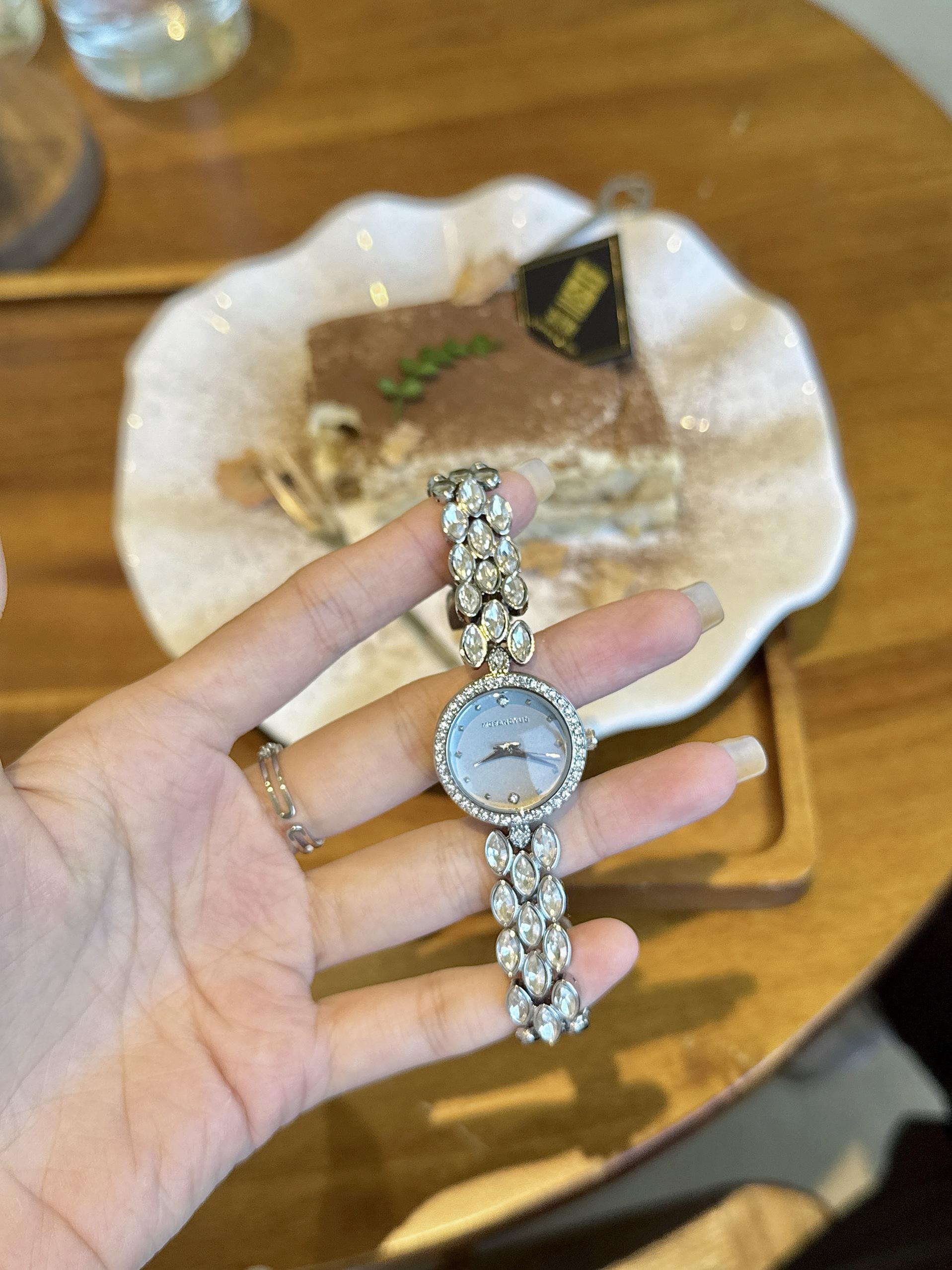 Jam tangan wanita kelas atas d - Luxury Watch Makes ulasan dan harga